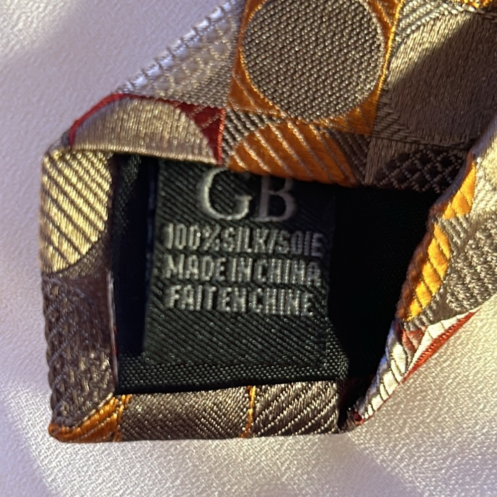 Geoffrey Beene Tie Brown Tan Silk - Picture 4 of 4